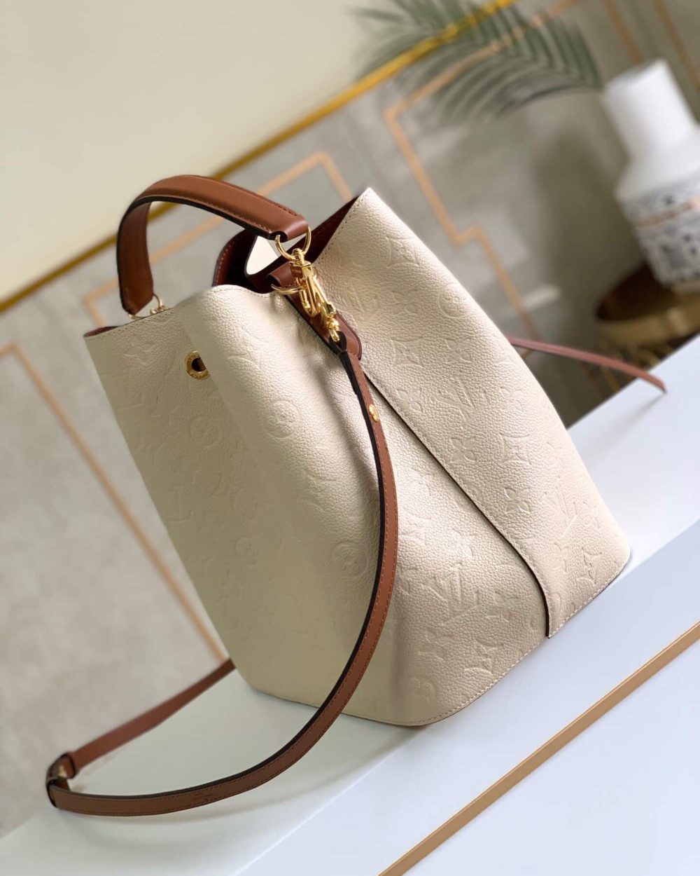 1:1 Replica Louis Vuitton LV NéoNoé MM Monogram Empreinte Leather Luxury Bag For Women M45307 - 10.2in/26cm