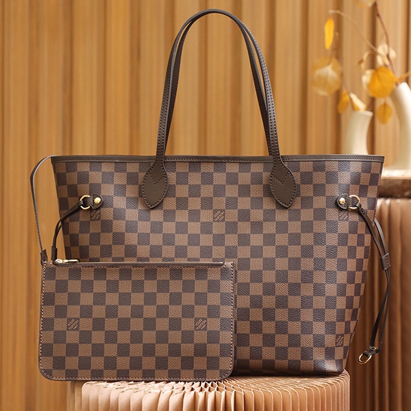 louis vuitton neverfull banner1