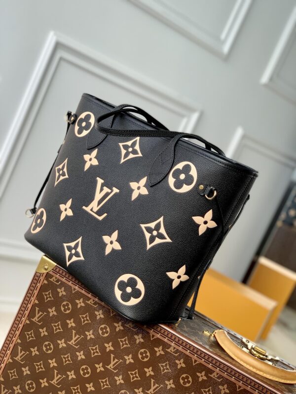 1:1 Replica Louis Vuitton LV Neverfull MM Monogram Empreinte Leather Black Luxury Bag For Women M58907 - 31cm/ 12.2in