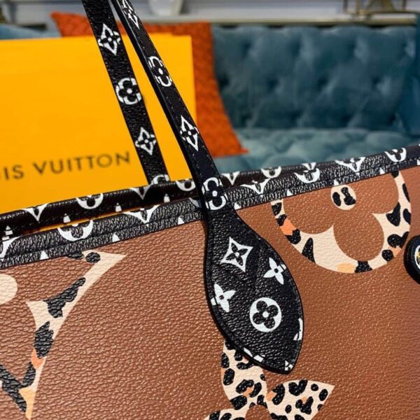 1:1 Replica Louis Vuitton LV Neverfull MM Monogram Canvas Jungle Black Luxury Bag For Women M44676 - 12.2in/31cm