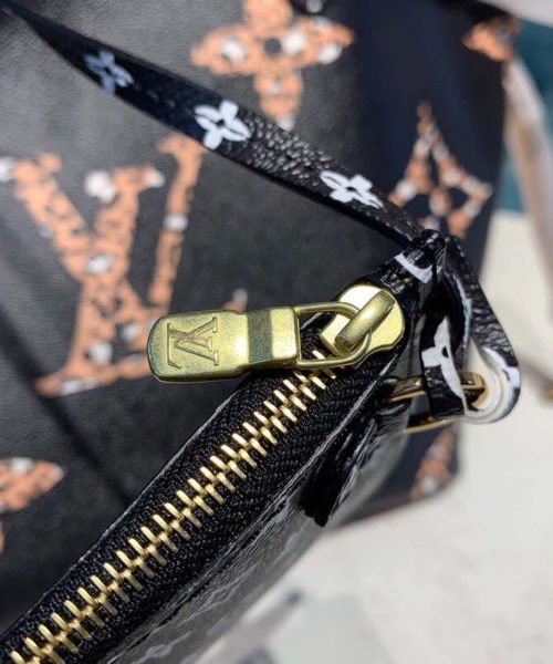 1:1 Replica Louis Vuitton LV Neverfull MM Monogram Canvas Jungle Black Luxury Bag For Women M44676 - 12.2in/31cm