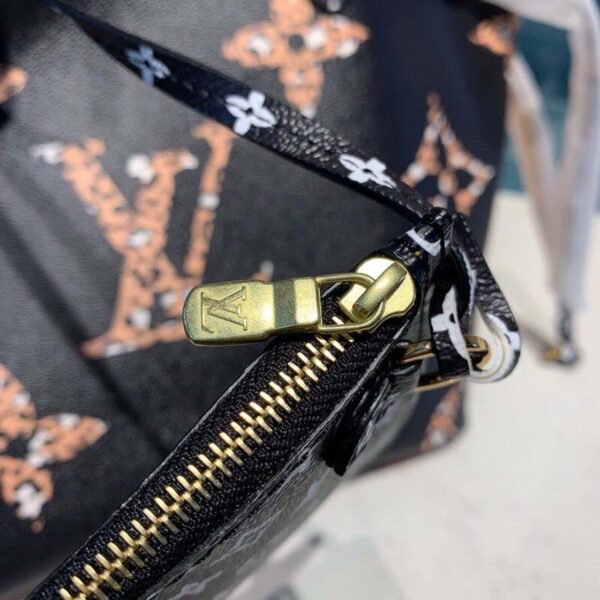1:1 Replica Louis Vuitton LV Neverfull MM Monogram Canvas Jungle Black Luxury Bag For Women M44676 - 12.2in/31cm