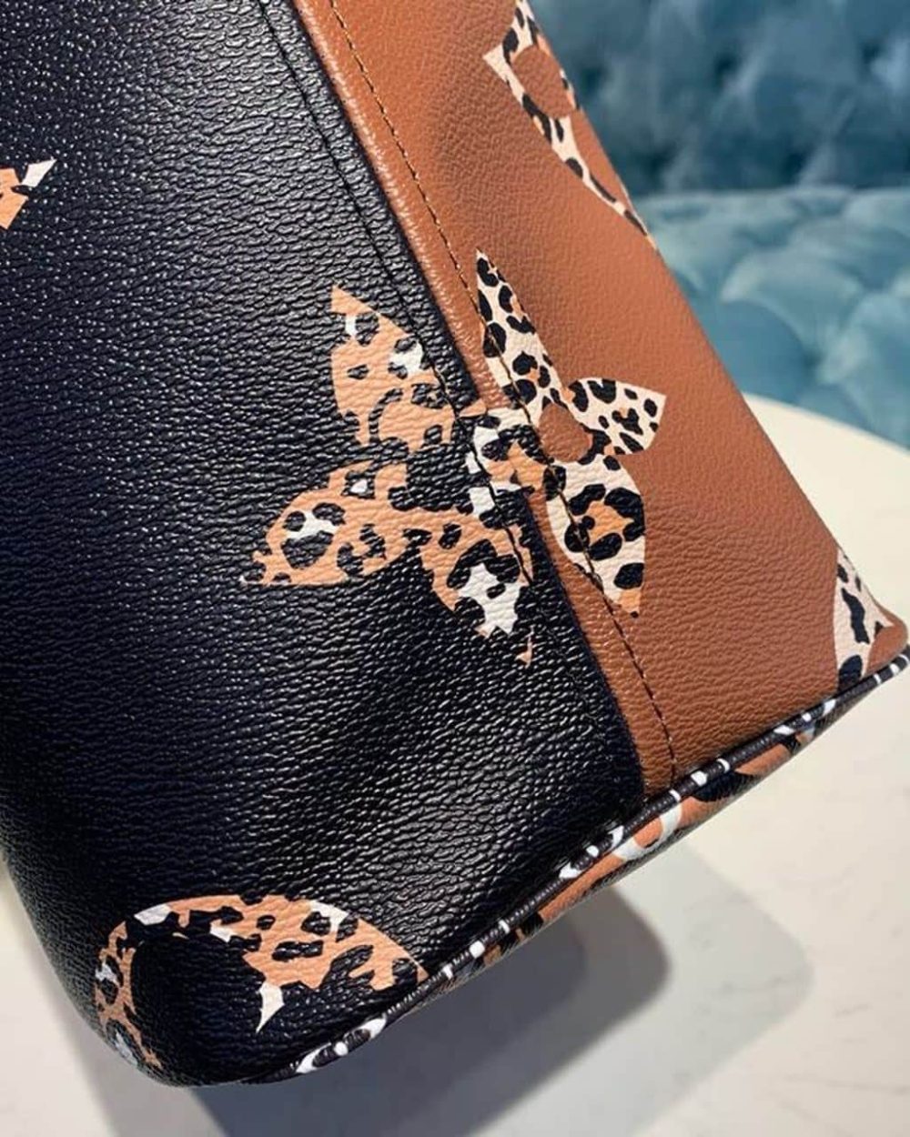 1:1 Replica Louis Vuitton LV Neverfull MM Monogram Canvas Jungle Black Luxury Bag For Women M44676 - 12.2in/31cm