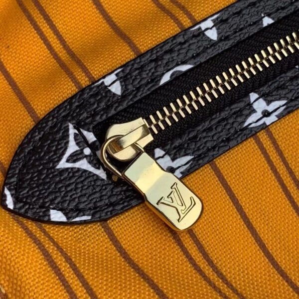 1:1 Replica Louis Vuitton LV Neverfull MM Monogram Canvas Jungle Black Luxury Bag For Women M44676 - 12.2in/31cm