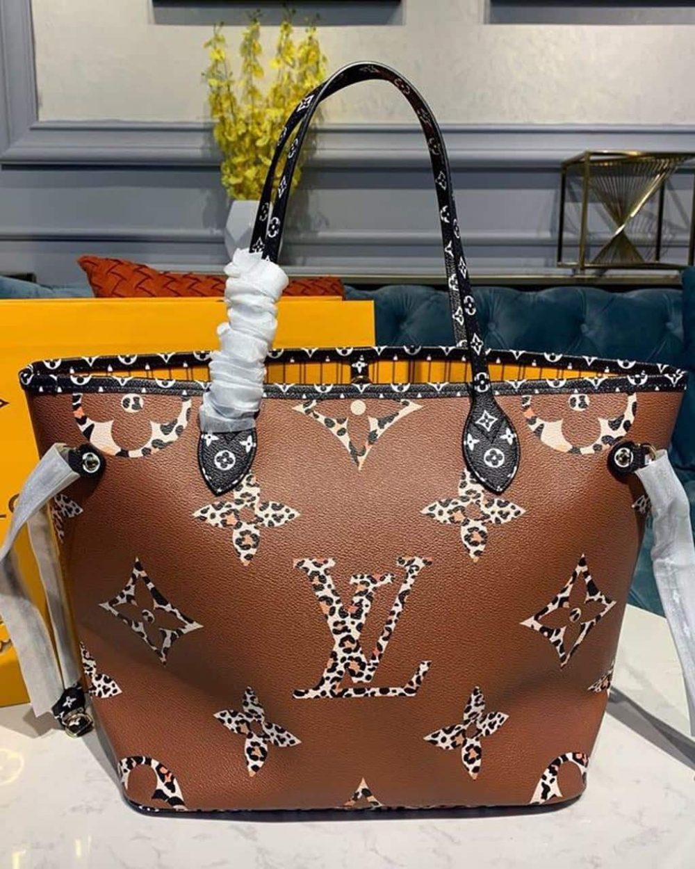 1:1 Replica Louis Vuitton LV Neverfull MM Monogram Canvas Jungle Black Luxury Bag For Women M44676 - 12.2in/31cm
