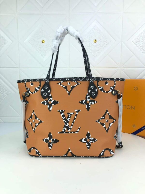1:1 Replica Louis Vuitton LV Neverfull MM Monogram Jungle Canvas Luxury Bag For Women M44716 - 12.2in/31cm