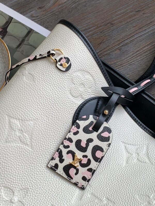 1:1 Replica Louis Vuitton LV Neverfull MM Wild At Heart Monogram Empreinte Leather Luxury Bag For Women M58525 - 12.2in/31cm