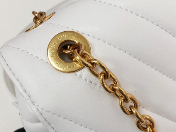 1:1 Replica Louis Vuitton LV New Wave Chain Bag White Luxury Bag For Women M58549 - 9.4in/24cm