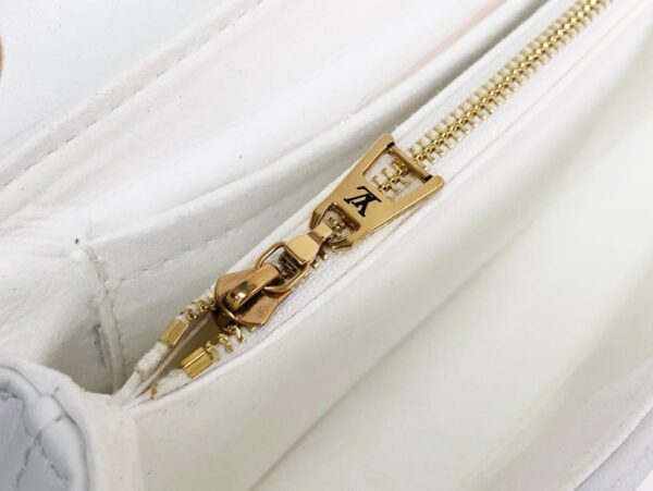 1:1 Replica Louis Vuitton LV New Wave Chain Bag White Luxury Bag For Women M58549 - 9.4in/24cm