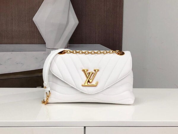 1:1 Replica Louis Vuitton LV New Wave Chain Bag White Luxury Bag For Women M58549 - 9.4in/24cm