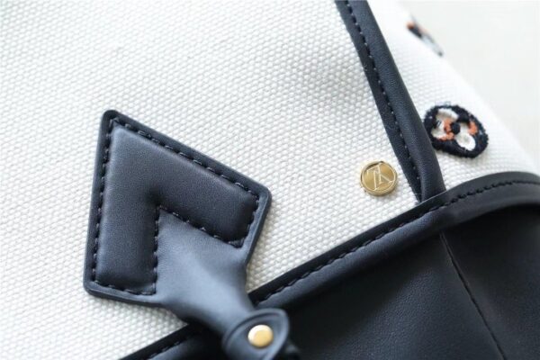 1:1 Replica Louis Vuitton LV On My Side MM Monogramr Caramel Black Luxury Bag For Women M59842 - 31cm/12.2 Inches