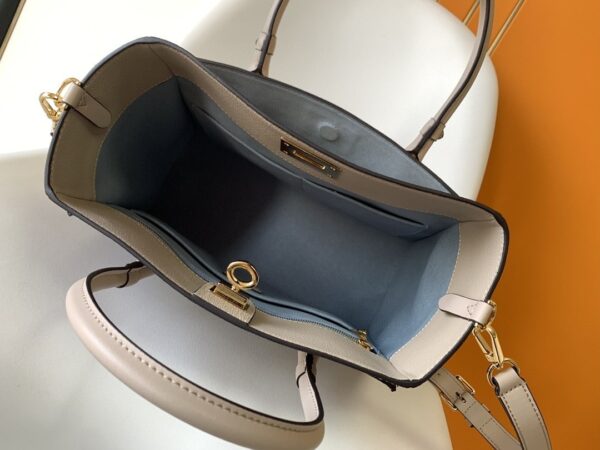 1:1 Replica Louis Vuitton LV On My Side MM High End Leather Luxury Bag For Women M58485 - 12in/31cm