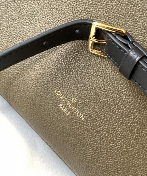 1:1 Replica Louis Vuitton LV On My Side MM High End Leather Luxury Bag For Women M55302 - 12in/31cm