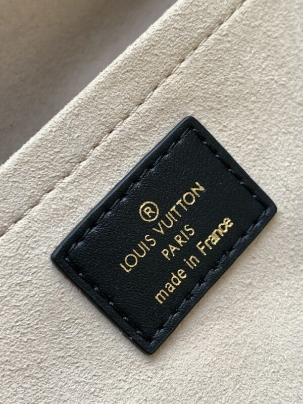 1:1 Replica Louis Vuitton LV On My Side MM High End Leather Luxury Bag For Women M55302 - 12in/31cm