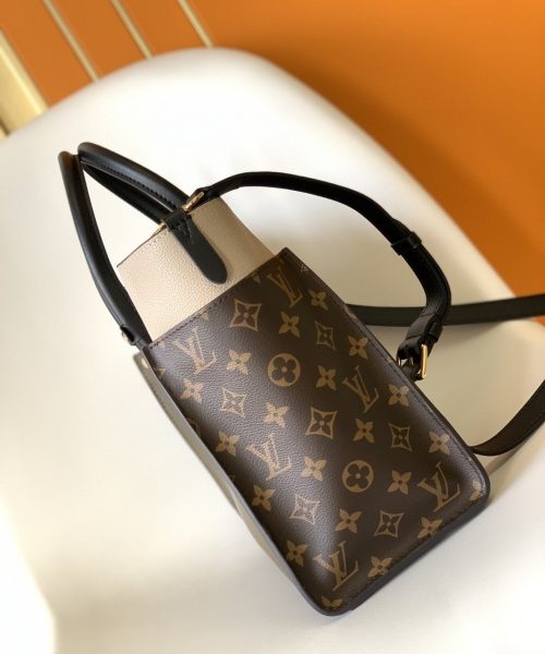 1:1 Replica Louis Vuitton LV On My Side MM High End Leather Luxury Bag For Women M55302 - 12in/31cm