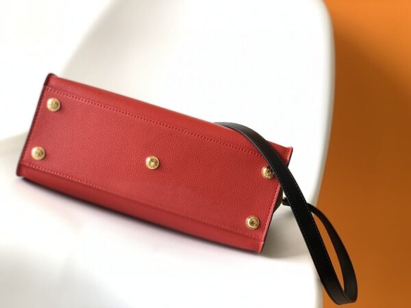 1:1 Replica Louis Vuitton LV On My Side MM High End Leather Luxury Bag For Women M53824 - 12in/31cm