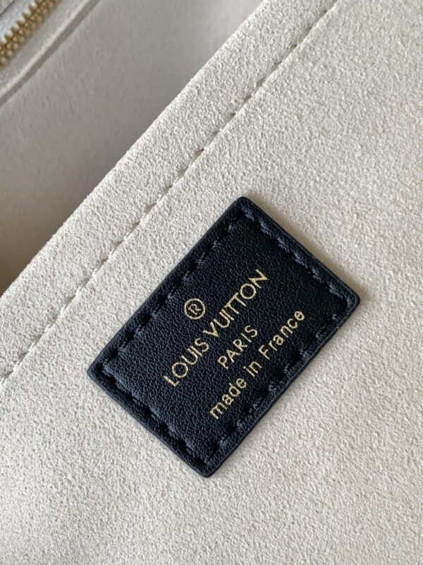 1:1 Replica Louis Vuitton LV On My Side MM High End Leather Luxury Bag For Women M53824 - 12in/31cm