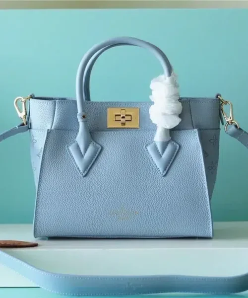 louis-vuitton-on-my-side-pm-mahina-bleu-nuage-blue-m59432