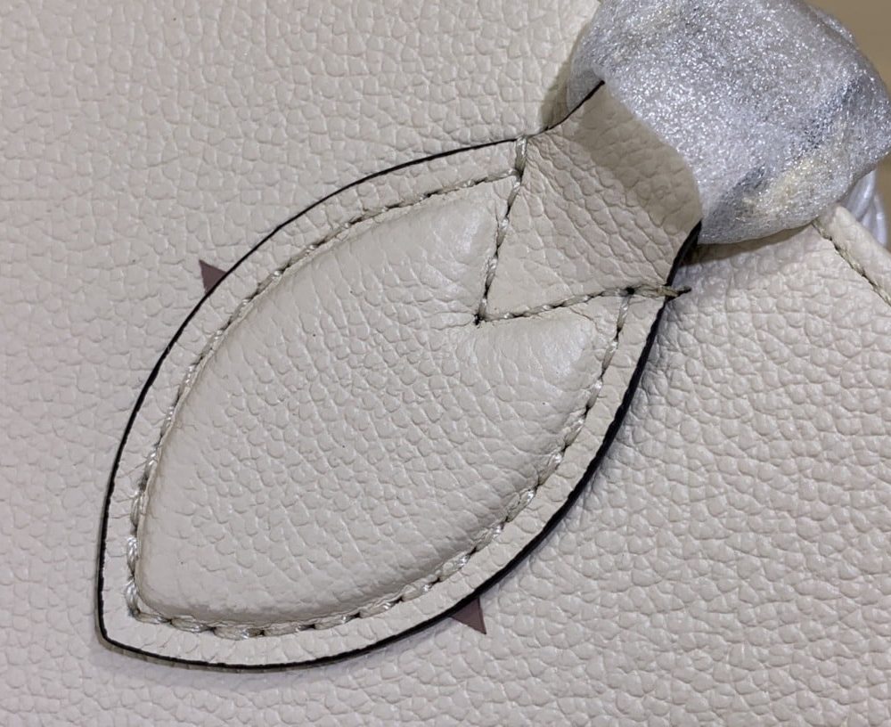 1:1 Replica Louis Vuitton LV OnTheGo PM Bag Monogram Empreinte Beige Luxury Bag For Women - 9.8in/25cm