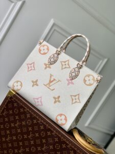 1:1 Replica Louis Vuitton LV OnTheGo MM Beige Essential Bag For Women M22975 - 35cm/ 13.8in