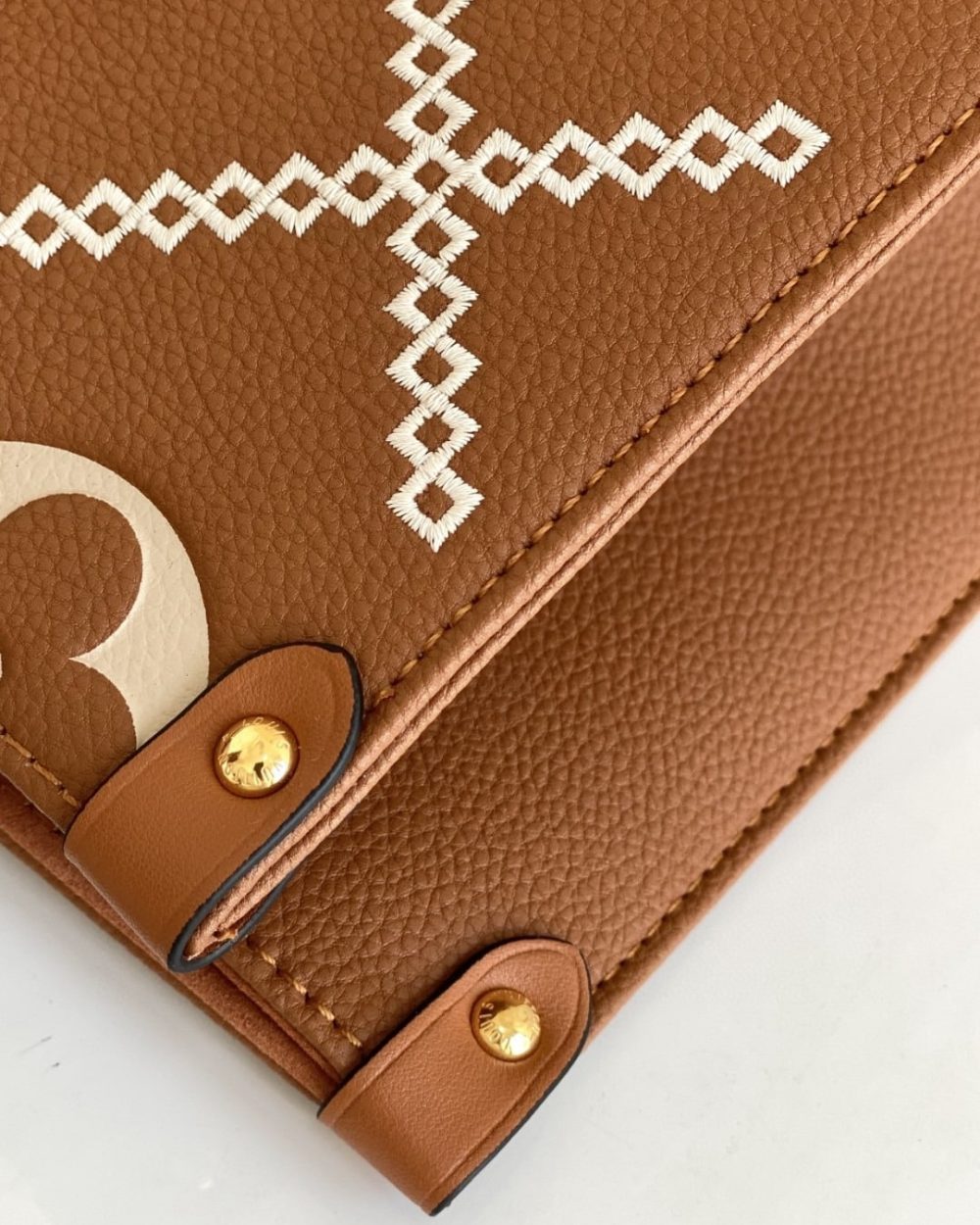 1:1 Replica Louis Vuitton LV Onthego MM Monogram Empreinte Arizona Brown Luxury Bag For Women M46015 - 13.8in/35cm