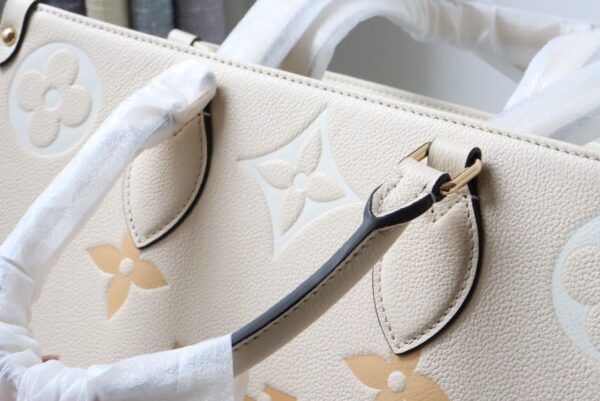1:1 Replica Louis Vuitton LV OnTheGo MM Monogram Empreinte Cream Luxury Bag For Women M45717 - 13.8in/35cm