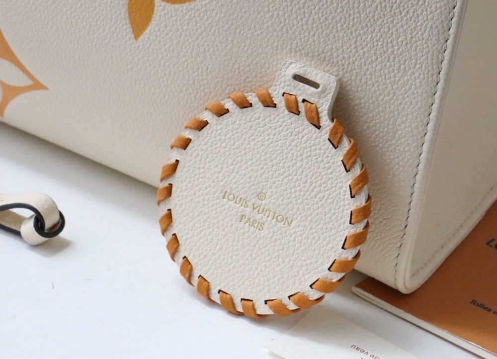 1:1 Replica Louis Vuitton LV OnTheGo MM Monogram Empreinte Cream Luxury Bag For Women M45717 - 13.8in/35cm