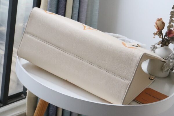 1:1 Replica Louis Vuitton LV OnTheGo MM Monogram Empreinte Cream Luxury Bag For Women M45717 - 13.8in/35cm