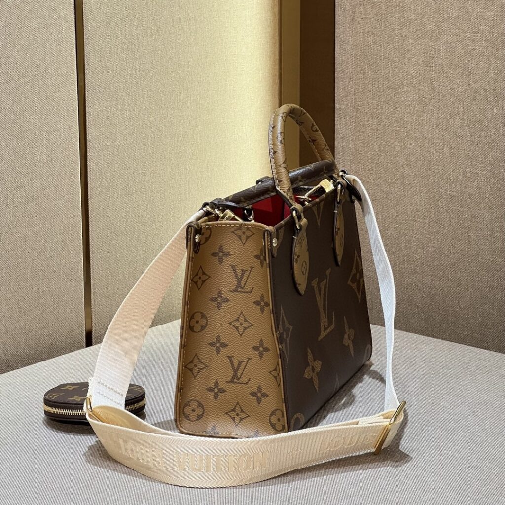 1:1 Replica Louis Vuitton LV OnTheGo PM Monogram Canvas Brown Luxury Bag For Women M46373 - 9.8in/25 cm - Image 5