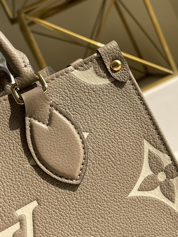 1:1 Replica Louis Vuitton LV OnTheGo PM Bicolor Monogram Empreinte Leather Luxury Bag For Women M45779 -  9.8in/25cm