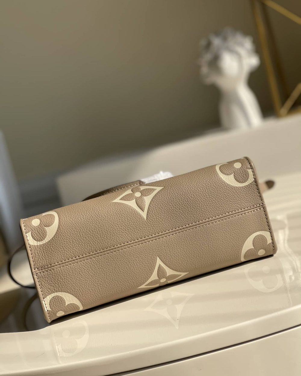 1:1 Replica Louis Vuitton LV OnTheGo PM Bicolor Monogram Empreinte Leather Luxury Bag For Women M45779 -  9.8in/25cm
