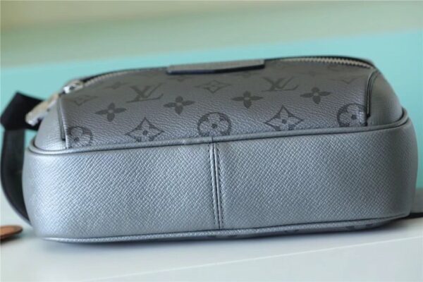 1:1 Replica Louis Vuitton LV Outdoor Bumbag Monogram Canvas Grey Unique Bag For Men - 8.3in/21cm