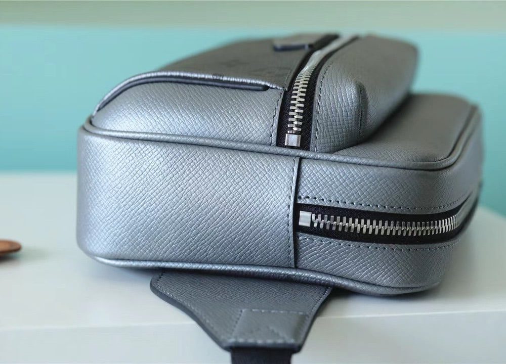 1:1 Replica Louis Vuitton LV Outdoor Bumbag Monogram Canvas Grey Unique Bag For Men - 8.3in/21cm