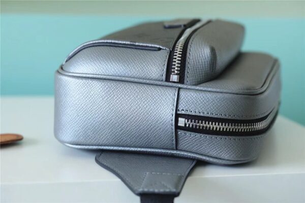1:1 Replica Louis Vuitton LV Outdoor Bumbag Monogram Canvas Grey Unique Bag For Men - 8.3in/21cm