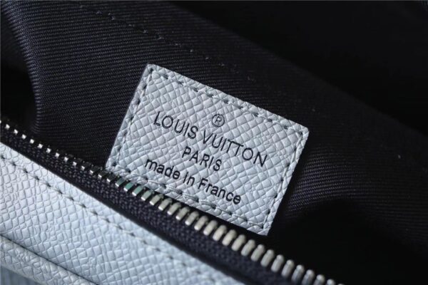 1:1 Replica Louis Vuitton LV Outdoor Messenger Taigarama Unique Bag For Men M30830 - 10.2in/26cm