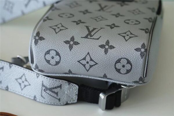 1:1 Replica Louis Vuitton LV Outdoor Sling Bag Taigarama Gunmetal Gray Unique Bag For Men - 8.3in/21cm