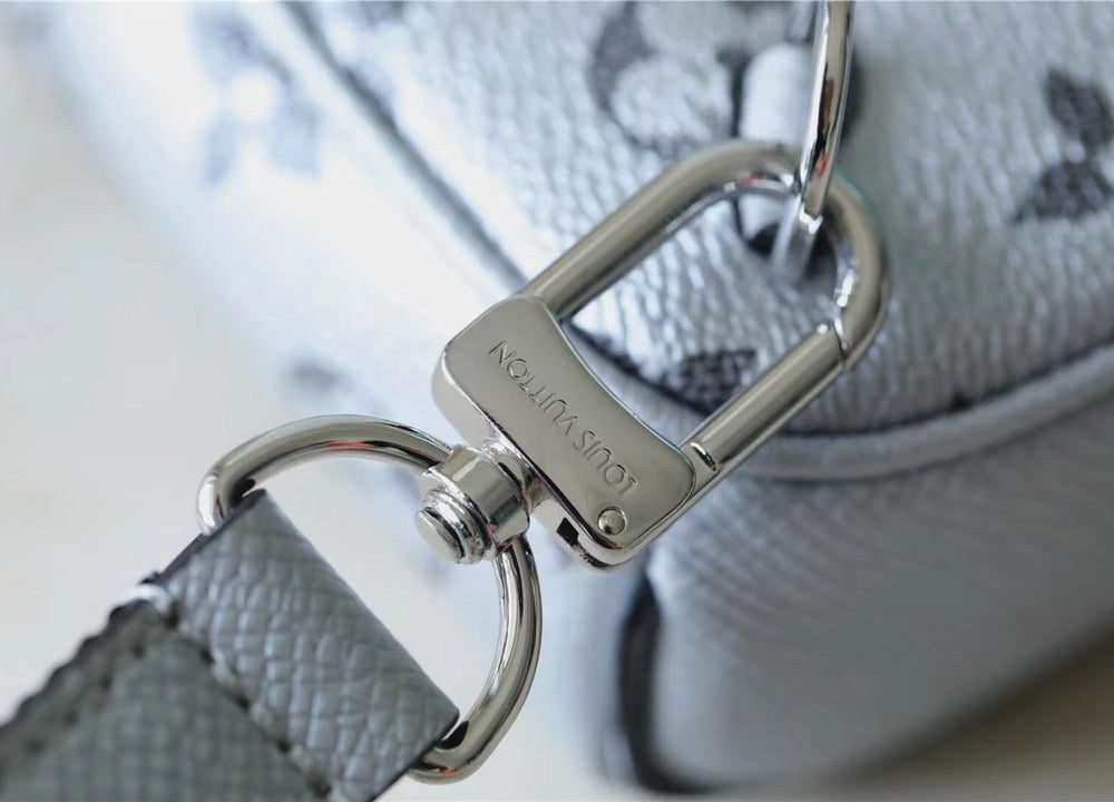 1:1 Replica Louis Vuitton LV Outdoor Sling Bag Taigarama Gunmetal Gray Unique Bag For Men - 8.3in/21cm
