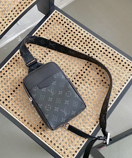 1:1 Replica Louis Vuitton LV Outdoor Slingbag Taigarama Noir Black Unique Bag For Men M30741 - 8.3in/21cm