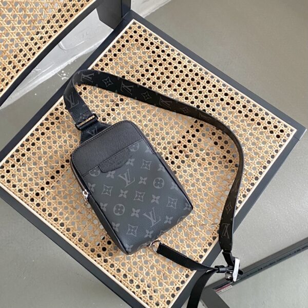 1:1 Replica Louis Vuitton LV Outdoor Slingbag Taigarama Noir Black Unique Bag For Men M30741 - 8.3in/21cm