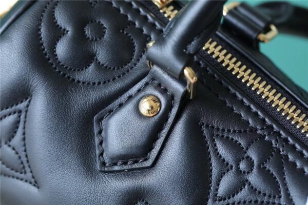 1:1 Replica Louis Vuitton LV Papillon BB Bubblegram Leather Black Luxry Bag For Women M59800 - 20cm