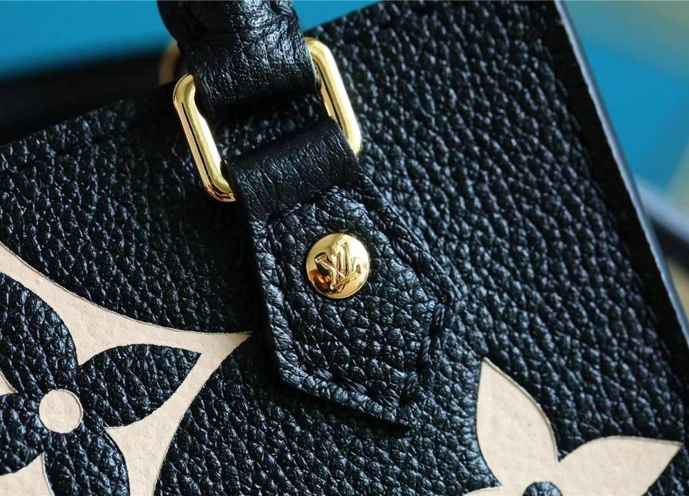 1:1 Replica Louis Vuitton LV Petit Sac Plat Monogram Empreinte Leather Luxury Bag M81416 - 17cm