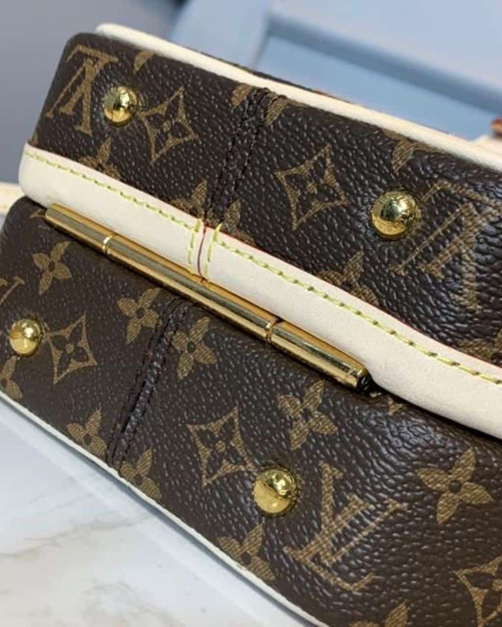 1:1 Replica Louis Vuitton LV Petite Boite Chapeau Monogram Canvas Luxury Bag For Women M43514 - 6.9in/17.5cm