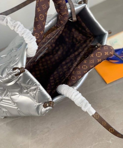 1:1 Replica Louis Vuitton LV Pillow Onthego GM Sier Luxury Bag For Women M21053 - 16.1in/41cm