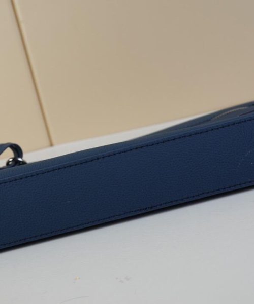 1:1 Replica Louis Vuitton LV Pochette Ipad Blue Aerogram Unique Bag For Men - 30cm