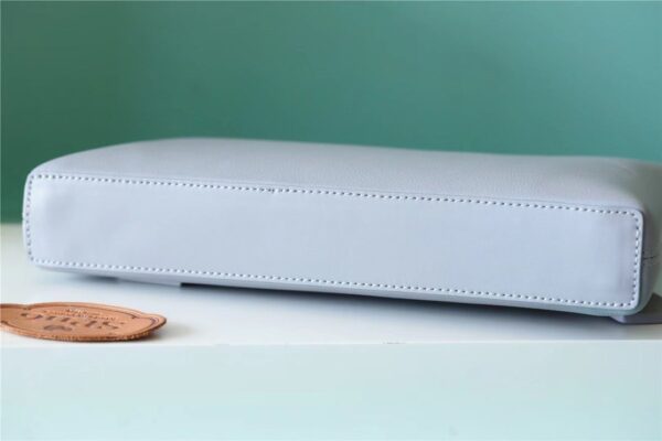 1:1 Replica Louis Vuitton LV Pochette Ipad Grey Aerogram Unique Bag For Men M81029 - 30cm