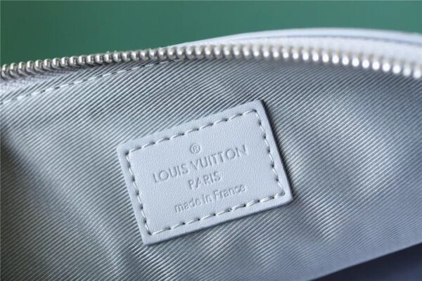 1:1 Replica Louis Vuitton LV Pochette Ipad Grey Aerogram Unique Bag For Men M81029 - 30cm