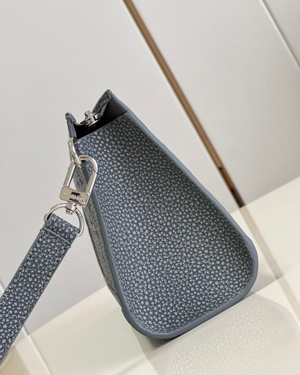 1:1 Replica Louis Vuitton LV Pochette Voyage Grey Luxury Bag For Women - 11.4in/29cm