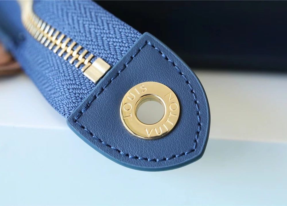 1:1 Replica Louis Vuitton LV Pochette Voyage MM Monogram Drip Blue By Nigo Unique Bag For Men M45961 - 27cm