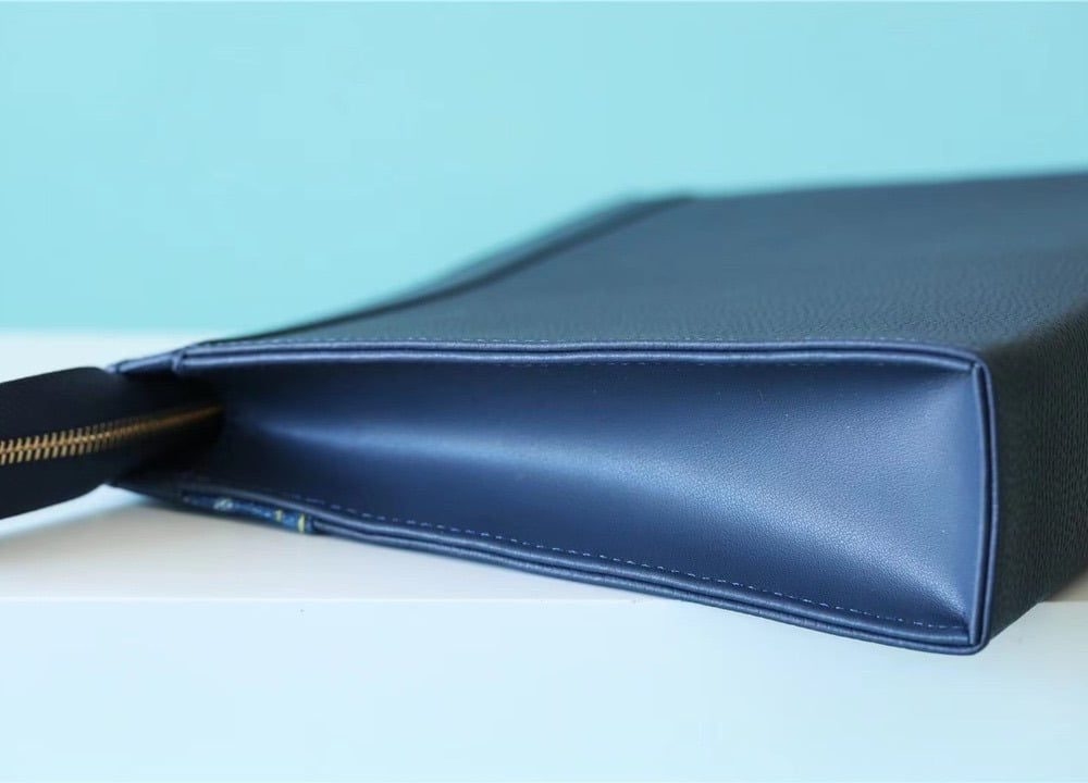 1:1 Replica Louis Vuitton LV Pochette Voyage MM Monogram Drip Blue By Nigo Unique Bag For Men M45961 - 27cm