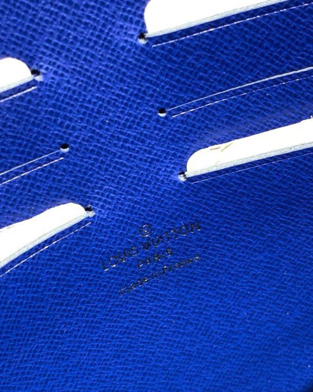1:1 Replica Louis Vuitton LV Pochette Voyage MM Monogram Eclipse Canvas Pacific Blue Unique Bag For Men M30423 - 10.6in/27cm